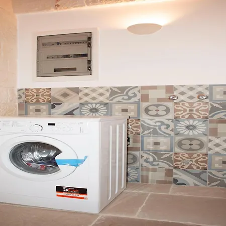 Tower House In Puglia With Pool And Coast Views * צ'יסטרנינו