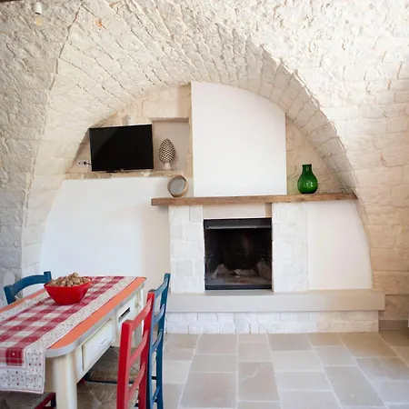 Tower House In Puglia With Pool And Coast Views