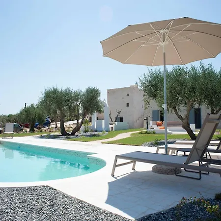 Tower House In Puglia With Pool And Coast Views * צ'יסטרנינו