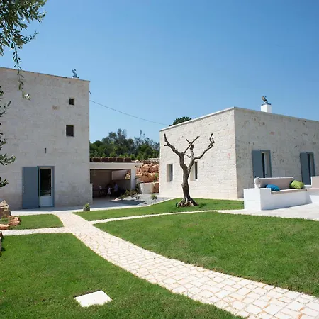 Tower House In Puglia With Pool And Coast Views