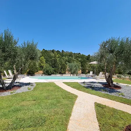 Tower House In Puglia With Pool And Coast Views