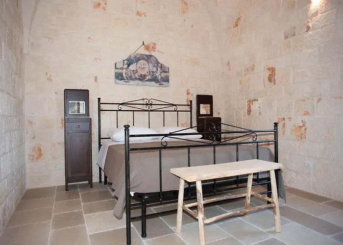 Tower House In Puglia With Pool And Coast Views チステルニーノ