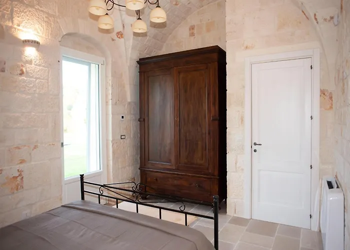 Tower House In Puglia With Pool And Coast Views * チステルニーノ